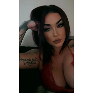 Talk to me nice 🖤