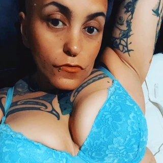 Bald baddie
