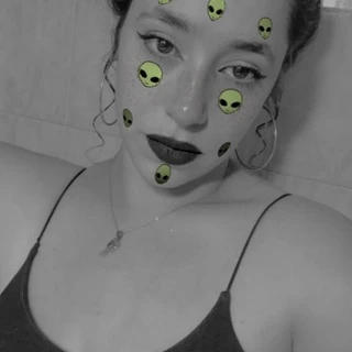 𝗖𝗔𝗥𝗢𝗟𝗜𝗡𝗔 🧚🏼‍♀️