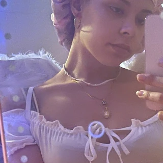 𝒢𝑜𝒹𝒹𝑒𝓈𝓈 𝒥𝑒𝒶𝓃𝒾𝑒 𝒻𝓇𝑒𝑒