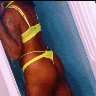 Submissive21