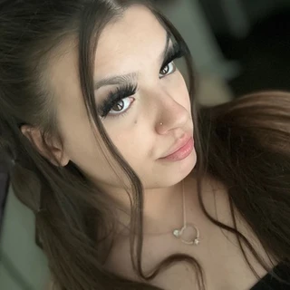 Giina🦋 FACETIME?📲