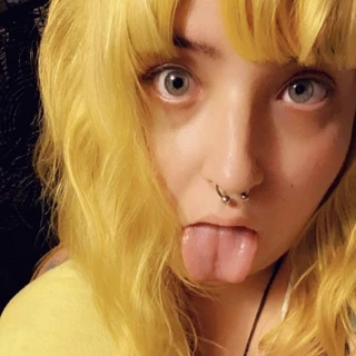 smol sunflower 🌻