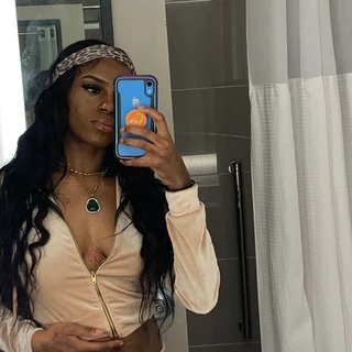 bonnieeee 🍑💦