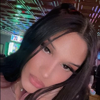 𝐴𝑟𝑖𝑎𝑛𝑎 ❤︎