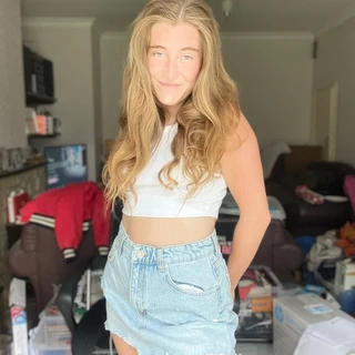 🌸 College Girl 🌸