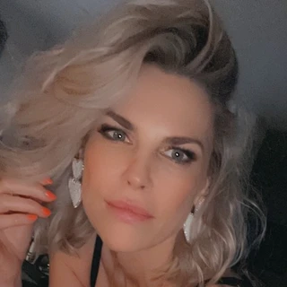 Tanja Dexters