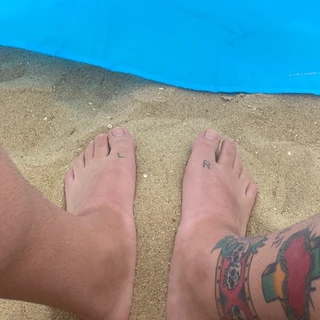 Tatted toes