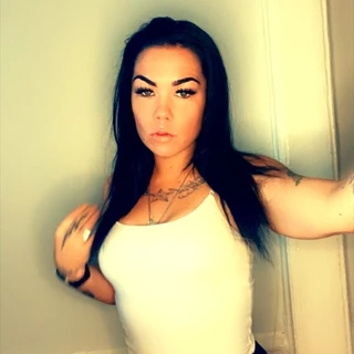 Ya Favorite White Girl 😘