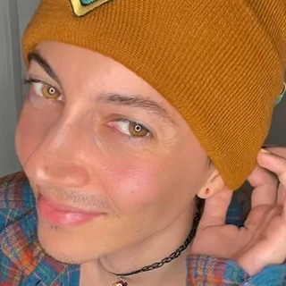 AJ❤️🧡💚