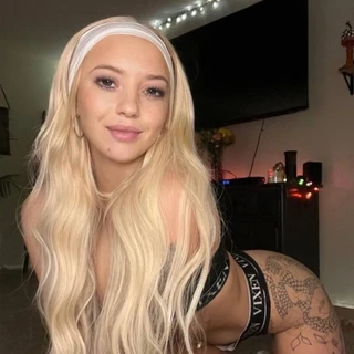 T💋💋