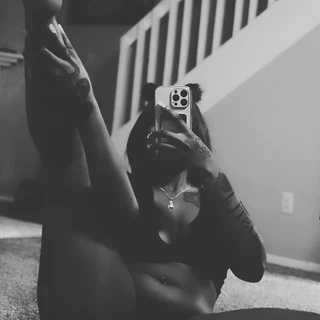 TAY_CHEEKZ🍑