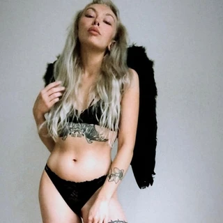 Tee 🖤