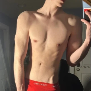 Tate • 9 inches 🍆