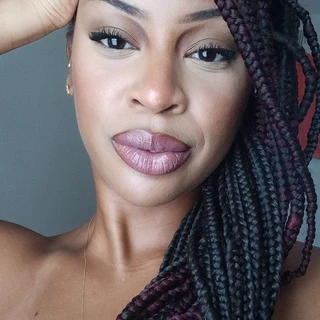 💋