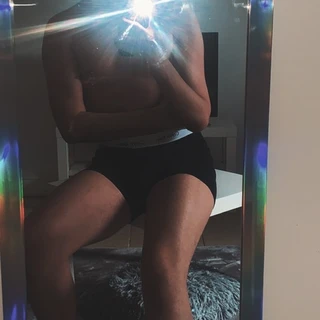😈
