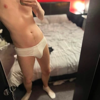 Hung Alex