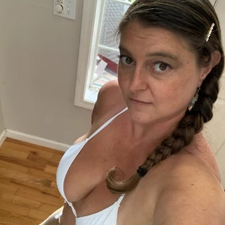 LadyInRed
