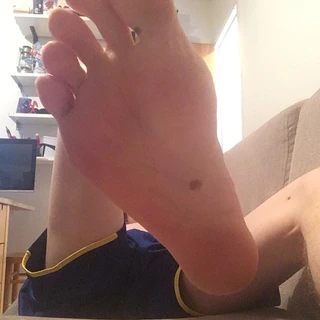 TheFeetBoy