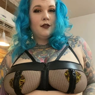 Buxomgusher