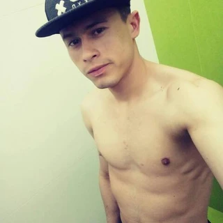 Larry Bello Iglesias