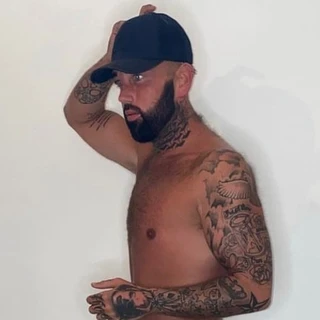 Daddy Khan 🤪