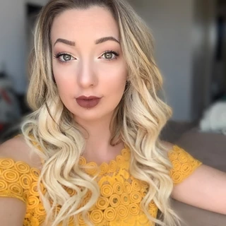 Kelly Snow
