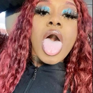 TheOfficialRedHead 🍭💦