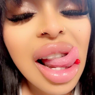 💋The Paxy Show