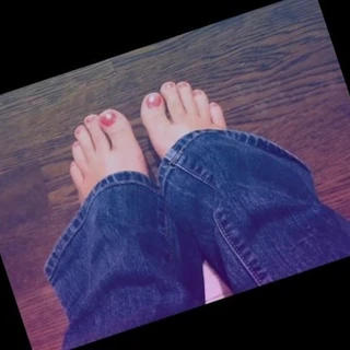 Rylee Veil Feet