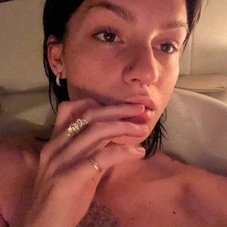 s <3