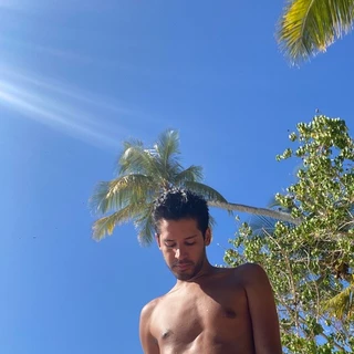 😜