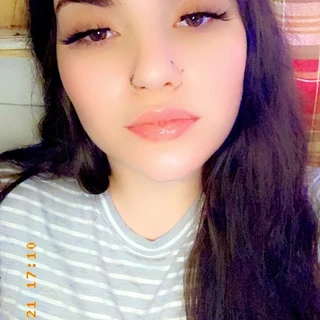 Dee 🍑
