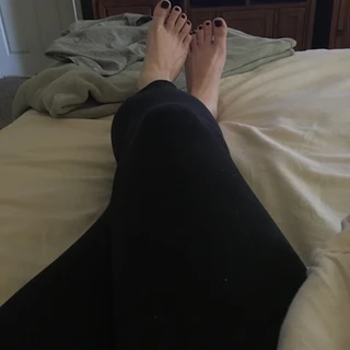 Tiptoes1010
