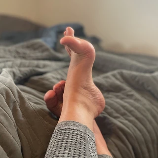 Pretty little feet