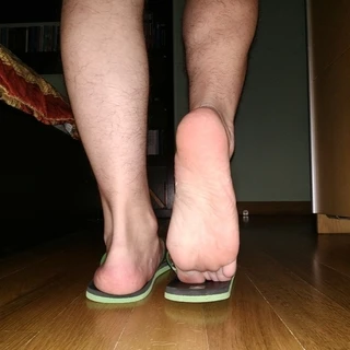 Toe Lickin' Good