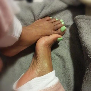 Foxy Toes