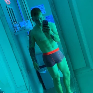 Tom 😈