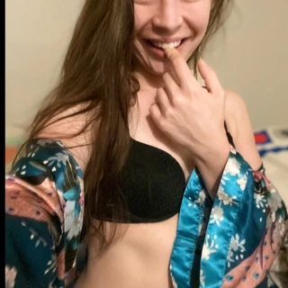 Sara🖤