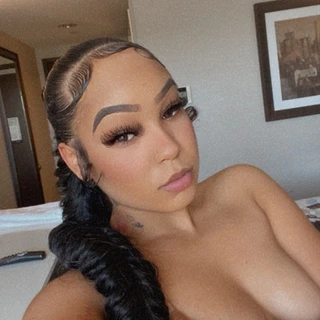 Mia 🌹