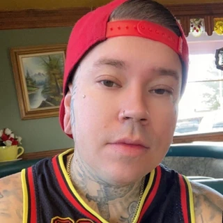 TripodTravis