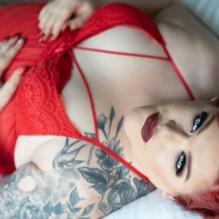 Lilith Lovehard | Tall, Thicc & Twisted!