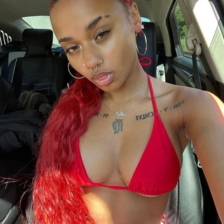 <3