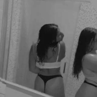 tus dos chicas favoritas juntas 😋😳