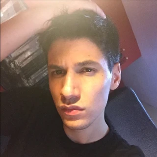 T w 1 n k : O n e X
