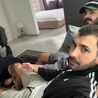Twins-Bros