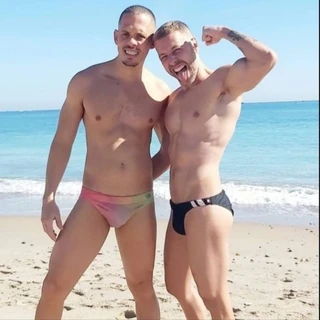 Twointhetown