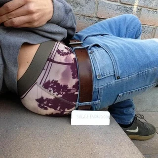 Tyler Sagging