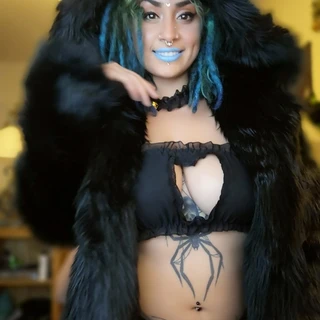 Enchanting🖤Raven🕷️
