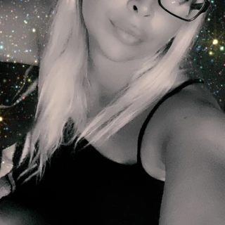 Tall tan blonde 😜